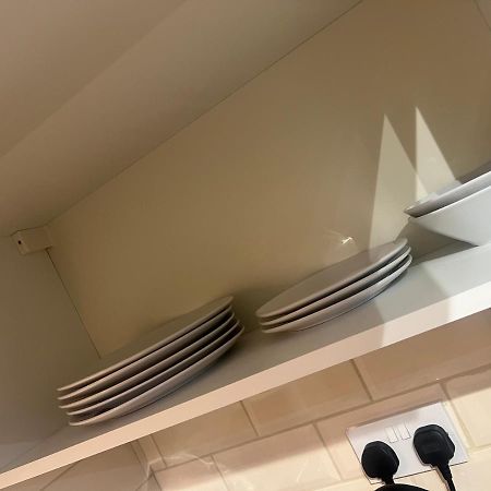 Large Modern Studio Flat Διαμέρισμα Λονδίνο Εξωτερικό φωτογραφία