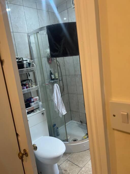Large Modern Studio Flat Διαμέρισμα Λονδίνο Εξωτερικό φωτογραφία