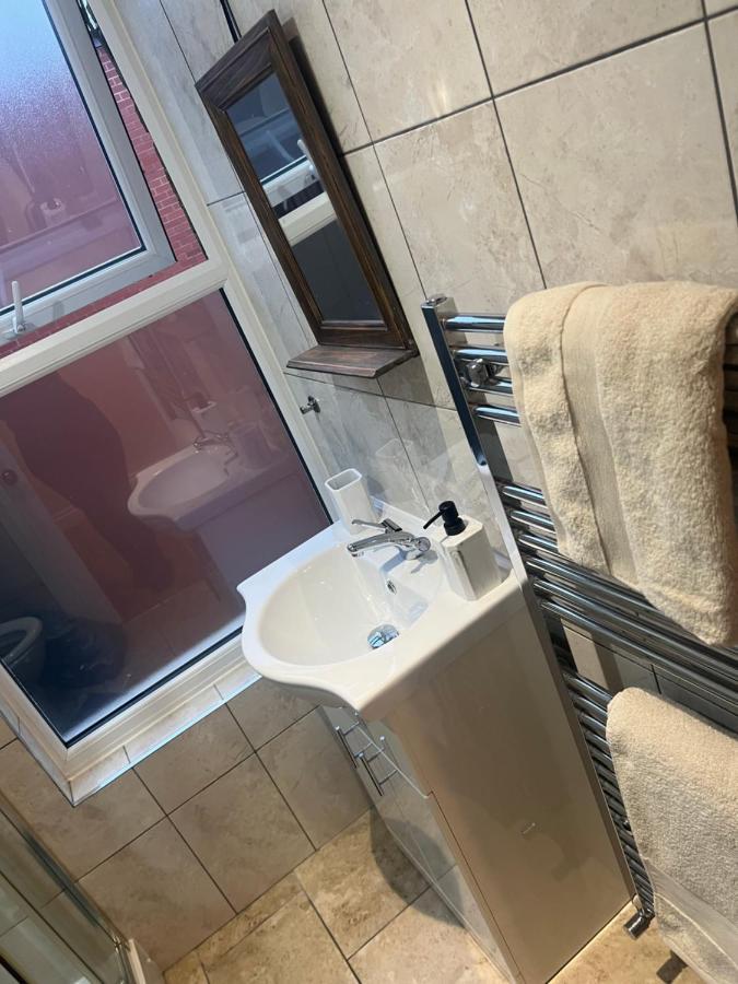 Large Modern Studio Flat Διαμέρισμα Λονδίνο Εξωτερικό φωτογραφία