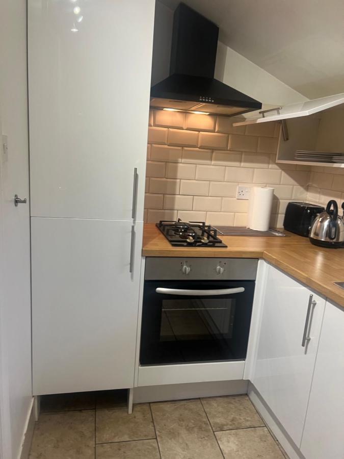 Large Modern Studio Flat Διαμέρισμα Λονδίνο Εξωτερικό φωτογραφία