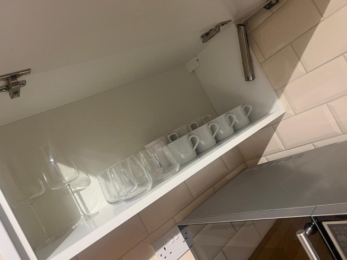 Large Modern Studio Flat Διαμέρισμα Λονδίνο Εξωτερικό φωτογραφία